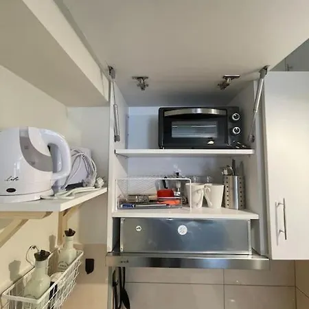 Vatos Studio Apartment *